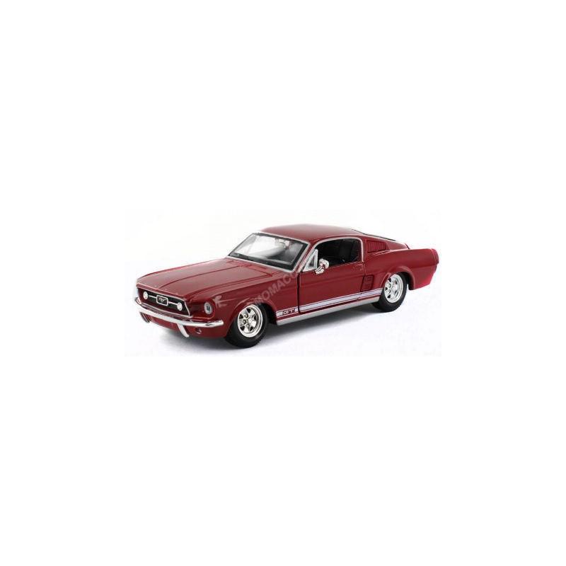 Mustang 1967 pomme bonbon rouge