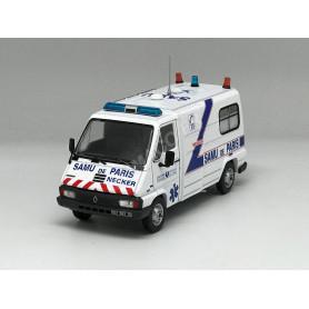 RENAULT MASTER T35 SAMU DE PARIS (EPUISE)