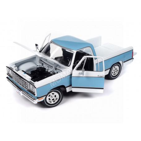 DODGE ADVENTURER SWEPTLINE 1977 BLEU/BLANC (EPUISE)