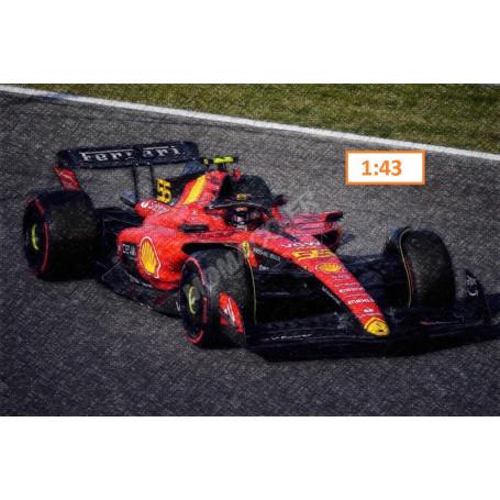 FERRARI F1 F23 TEAM SCUDERIA FERRARI 55 CARLOS SAINZ GRAND PRIX D'ITALIE MONZA 2023 3EME (PACKAGING PREMIUM AVEC CASQUE)